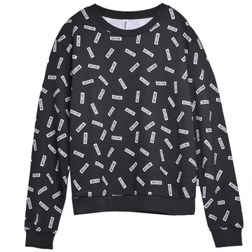 MOSCHINO 保加利亞製繽紛字母LOGO圖騰鋪棉厚長袖T恤(黑色)