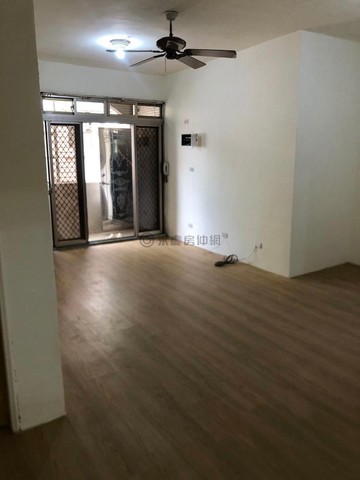 五股成泰路低總價5樓邊間健身公寓｜新北市五股區成泰路三段