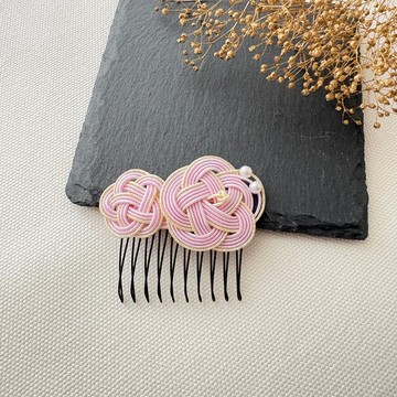 水引 / 淺粉色 / 梅結髮梳 / 珍珠點綴，清新脫俗