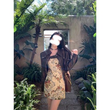 胖mm法式性感碎花吊帶連衣裙女春季大碼高級感復古皮衣外套兩件套