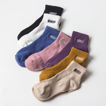 女生春秋純棉休閑運動風星期中筒襪子 ins潮刺繡低幫防臭簡約純色
