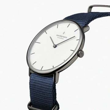 【限時加碼・贈原廠錶帶】ND手錶 Native 本真 36mm 深空灰殼×白面 北歐藍尼龍錶帶 Nordgreen 北歐設計師手錶 NR36GMNYNAXX 熱賣中!