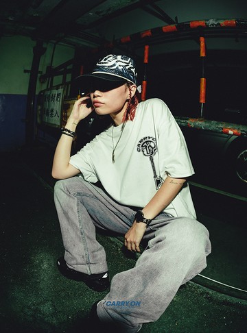 CARRYON X LOWKEY 25SS DOUBLE NAME LOGO TEE WHITE