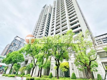 南屯秀泰前【指名豪宅】順天御南苑｜台中市南屯區文心南三路