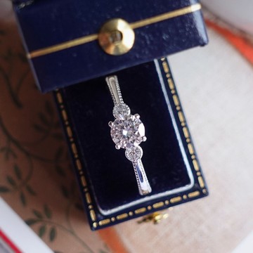 愛戀 獨家設計款 單顆美鑽 高等級莫桑石 純銀製 婚戒 求婚 禮物