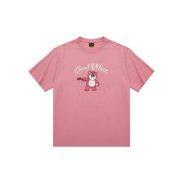 CACO-MIT 熊抱哥角色掛字短T-男【J1DI510】