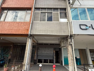 三多商圈捷運R8｜插旗中山二路商五透天｜高雄市苓雅區中山二路