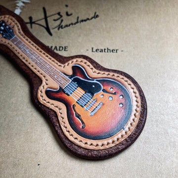 吉他皮雕鑰匙圈/EnjoyYourLife/Guitar/可敲客製英文名/手繪樂器