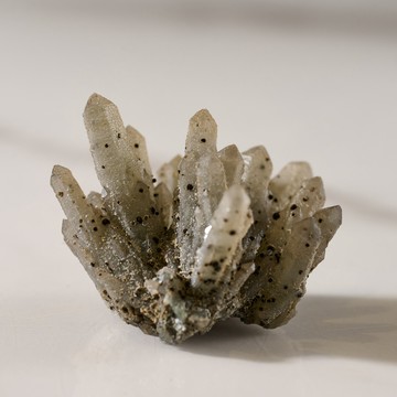 蒙古綠水晶｜罕見礦蒐藏級 附贈麥達昶立方壓克力片 Q24CL18-002