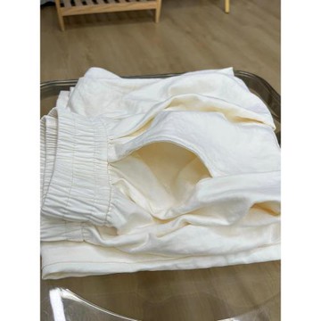 白色冰絲奶皮褲女春小個子肌理感奶芙褲大碼胖mm慵懶松弛感休閑褲