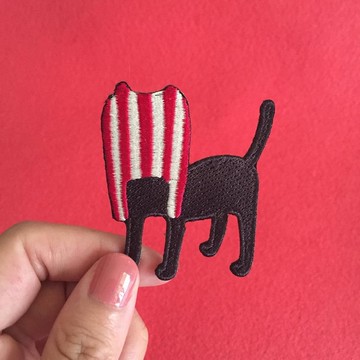 蒙面俠繡花別針