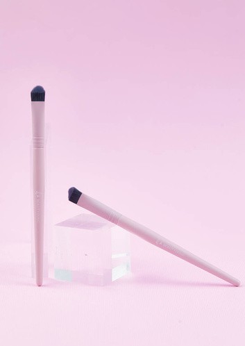 妝漾 水光感三角立體遮瑕刷