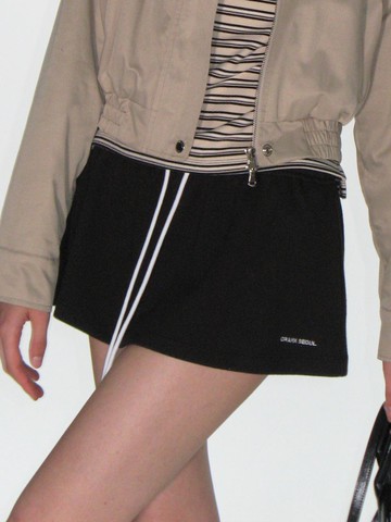 MICRO FLARED SKIRT_BLACK