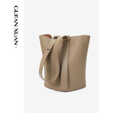 水桶包包2026新款時尚大包高級感真皮軟皮小眾流行大容量單肩女包