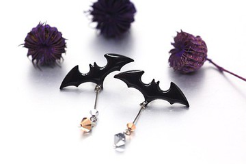 2018 年萬聖節之夜耳针和耳夾