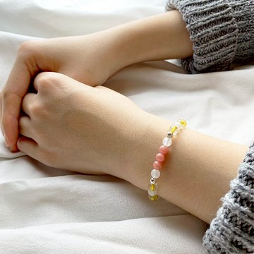 |極細系列|黃髮晶 奶油體藍月光石 紅紋石(4MM手鍊x手工製作。)