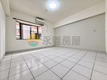 左營巨蛋裕誠商圈超大三房平車｜高雄市左營區裕誠路