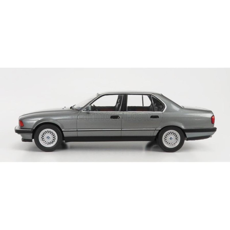 ミニカー 1/18 BMW 7シリーズ 740i MCG 1/18 BMW 7-SERIES 740i (E32