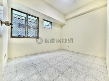 德賢商圈~高樓層三面採光~正3房車位｜高雄市楠梓區德民路