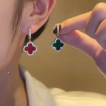 東大門簡約小眾耳扣女氣質百搭四葉花朵耳墜黑色耳環設計感耳飾品