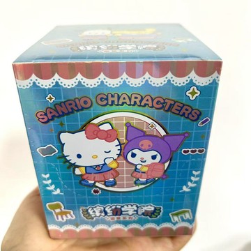 【✨臺灣現*貨✨免運】 正版授权三丽鸥家族缤纷学院系列徽章 動漫周邊卡通可愛生日禮物節日禮物