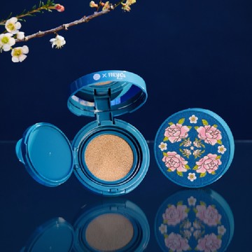 珍藏故宮 琺瑯繁花彩瓷肌氣墊粉餅