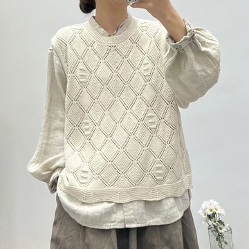 菱格立體紋理圓領背心746301