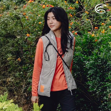 ADISI 女圓領圖騰雲彩紗透氣快乾保暖上衣(熊) AL2421038-粉橘