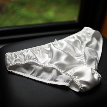 唐京絲女士100%真絲內褲抗菌舒適透氣桑蠶絲中低腰絲滑三角褲純色