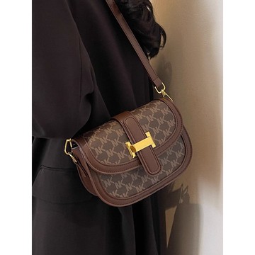 免運🎀 小衆設計感包包女新款複古高級感百搭單肩斜挎包 日系馬鞍包 高級感 真皮質感韓國包包 法式斜背包 側背包 肩背包