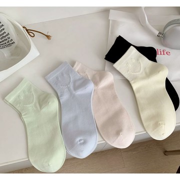 可愛透氣襪 中筒襪子 休閒襪 女襪 女生襪子 學院風純色笑臉學生運動襪 舒適襪ZM6018