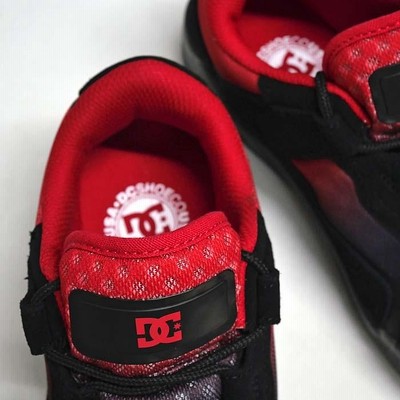 25.5㎝ DC METRIC S 黒 赤 スケシュー 新品 7b92e964a878de3c7d1263f902b788