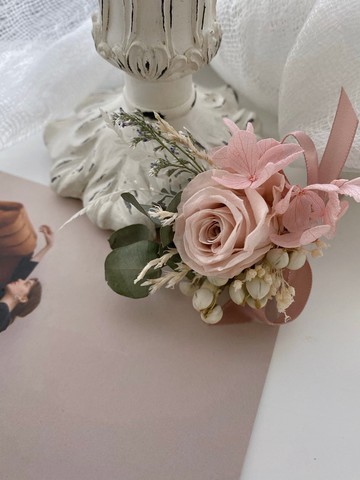 Flora Flower婚禮胸花-奶粉色系