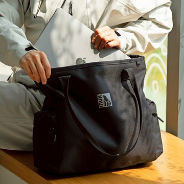 【INUK】環保調色盤 通勤側背包 | Eco Primary INTONE 黑色 | 23L