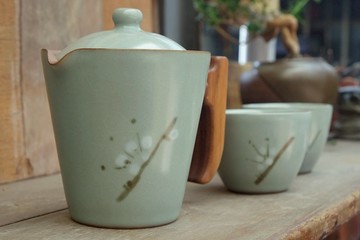 青瓷汝窯簡易茶具組【白梅款】－簡易壺、茶海、2只茶杯