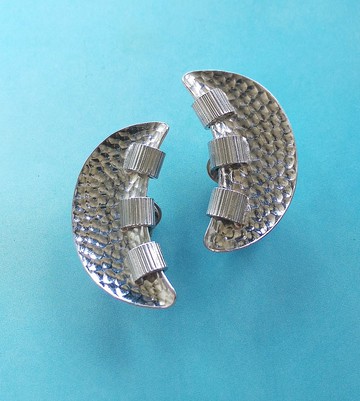 Vintage Jewelry 西洋古董飾品 LERU 對稱 彎月形 夾式耳環