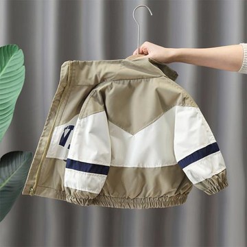 男童外套春秋2026新款洋氣兒童拼色春裝夾克韓系男孩時髦百搭風衣