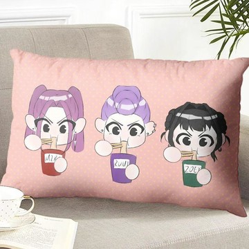 好物省錢鋪 KPOP獵魔女團抱枕動漫長方形枕頭沙發臥室午睡靠枕靠墊 抱枕 靠枕 二次元 壹灣出貨 沙發抱枕 動漫抱枕