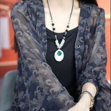 透氣減齡襯衫 上衣 外套 開衫 印花開衫時尚媽媽外搭短外套女夏季碎花寬鬆透氣減齡上衣披肩 大尺碼服飾 平價女裝 韓版女裝