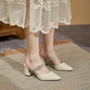 2026夏新款尖頭粗跟涼鞋時尚小碼高跟鞋313233加肥大碼女鞋41一43