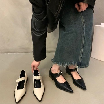 高跟黑色鞋子2024年春季女瑪麗珍尖頭新款小皮鞋氣質粗跟春秋小衆