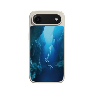 iPhone Air SolidX 貝殼灰 - Ocean Collection: Let's Sea 海洋系列：一路向海 - 潛行者（貝里斯藍洞）