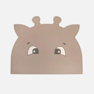 NUUROO動物造型矽膠餐墊 長頸鹿卡其