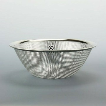 柳宗理不鏽鋼瀝水盆23cm《 Sori Yanagi  柳宗理瀝水盆 柳宗理 不鏽鋼盆 柳宗理瀝水盆 瀝水網 料理盆 瀝水 調理盆》