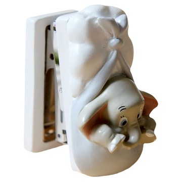 DUMBO 小飛象 造型訂書機  1個