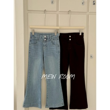 微喇叭彈性牛仔褲♡現貨♡修身牛仔褲 衣櫃必囤 小個子牛仔褲  伸縮彈性好 四面彈牛仔褲 MEW ROOM