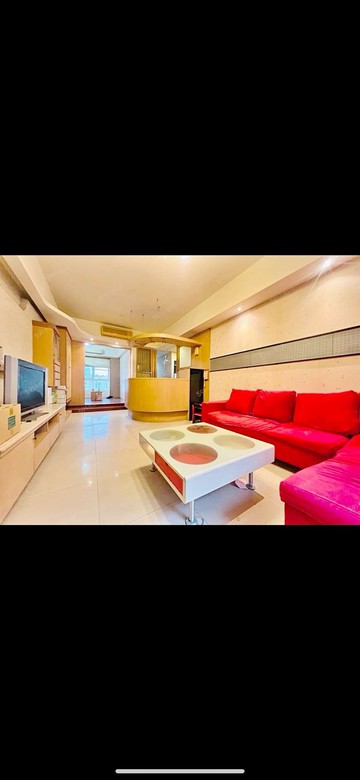 鼓山|三房平車|恆上君悅｜高雄市鼓山區馬卡道路