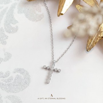 L'amour 守護十字架頸鏈 (白金色)