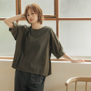 【MOSS CLUB】異材質拼接泡袖圓領上衣 綠 咖