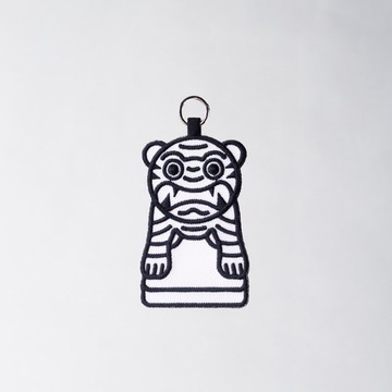 HOLY YA 虎爺布章吊飾
